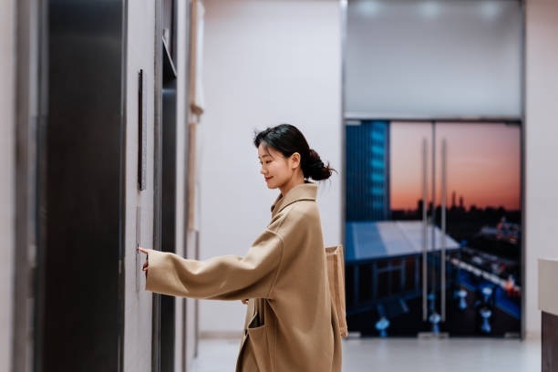 Berbagai Jenis Lift dan Cara Kerjanya